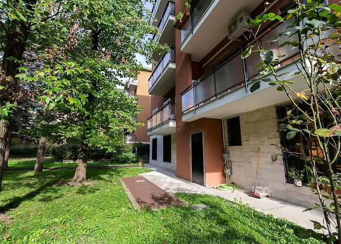 Homi Apartment